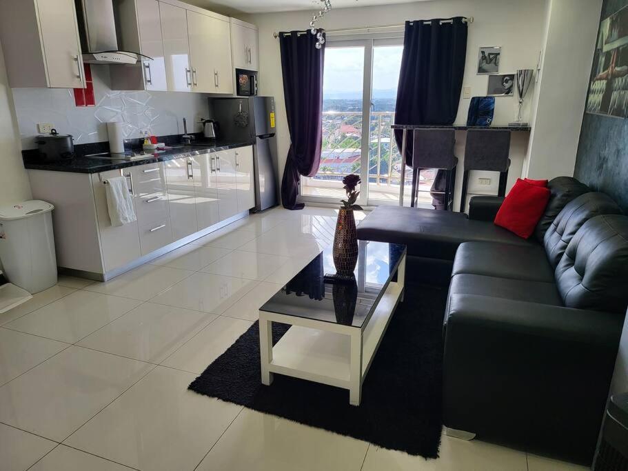Kandi Tower 3, Premium 1Br With 2Cr & 2 Balcony. Angeles Buitenkant foto