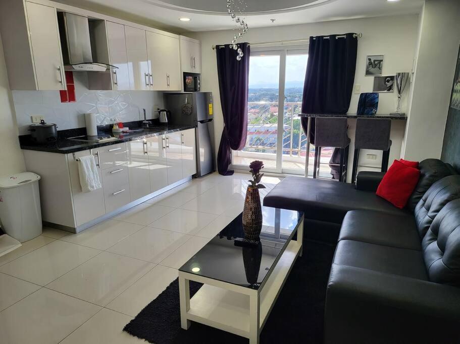 Kandi Tower 3, Premium 1Br With 2Cr & 2 Balcony. Angeles Buitenkant foto