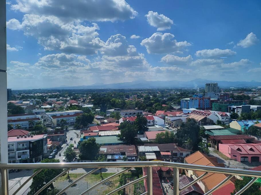 Kandi Tower 3, Premium 1Br With 2Cr & 2 Balcony. Angeles Buitenkant foto