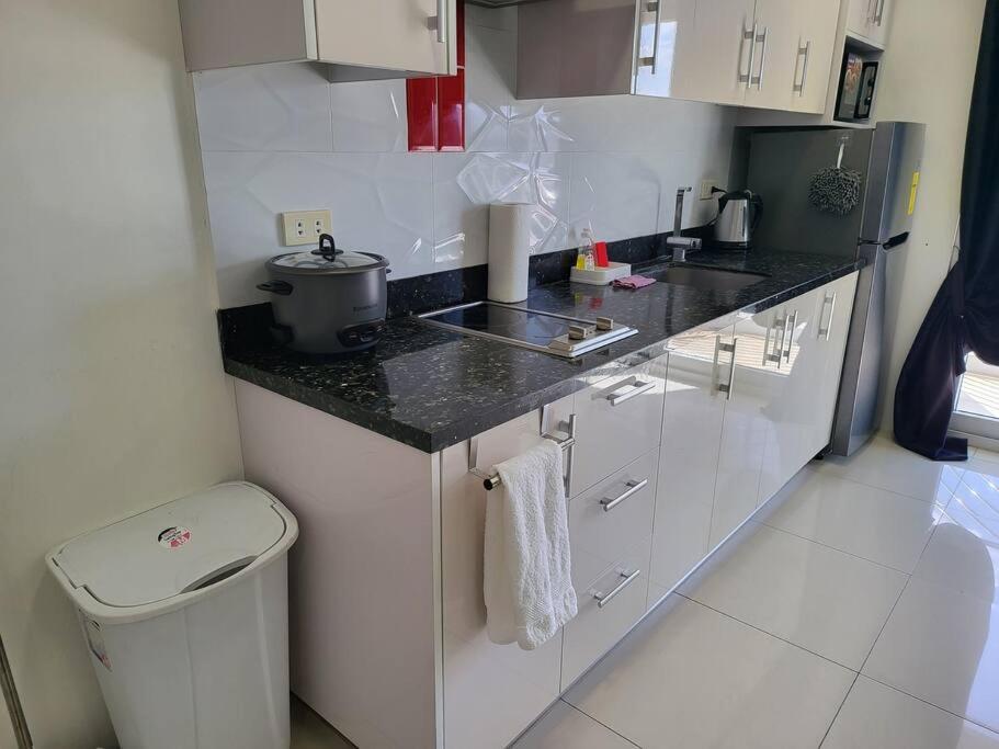 Kandi Tower 3, Premium 1Br With 2Cr & 2 Balcony. Angeles Buitenkant foto